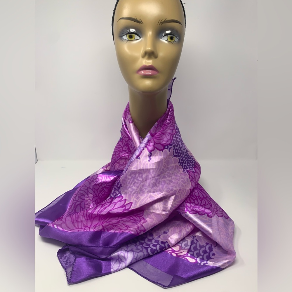 Beautiful Purple Floral Scarf EUC 40x40 - can be used as a scarf top!
